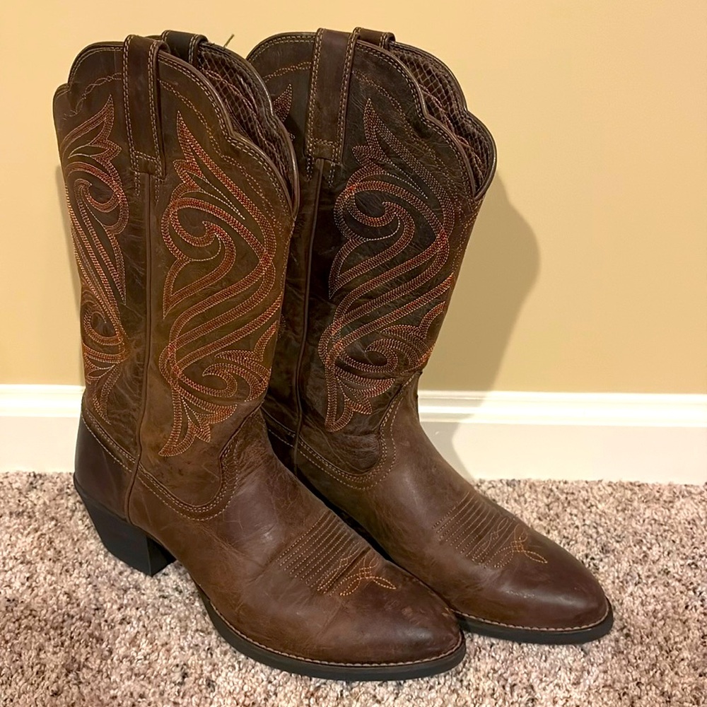 ARIAT leather boots NWOT